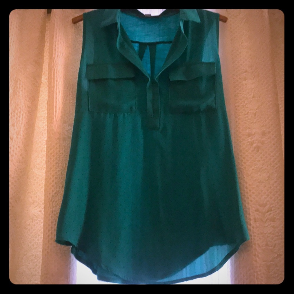 green polka dotted rayon sleeveless top